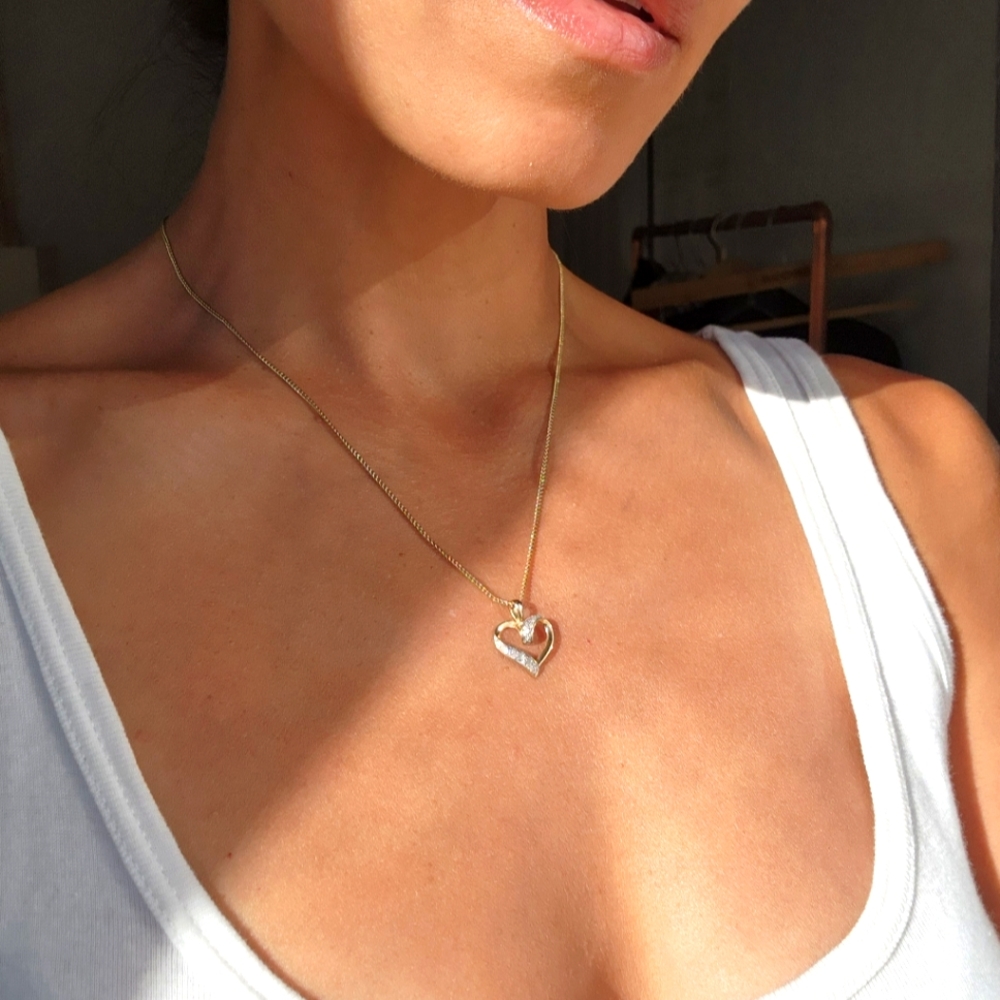Prouds Jewlers Brand New Necklace